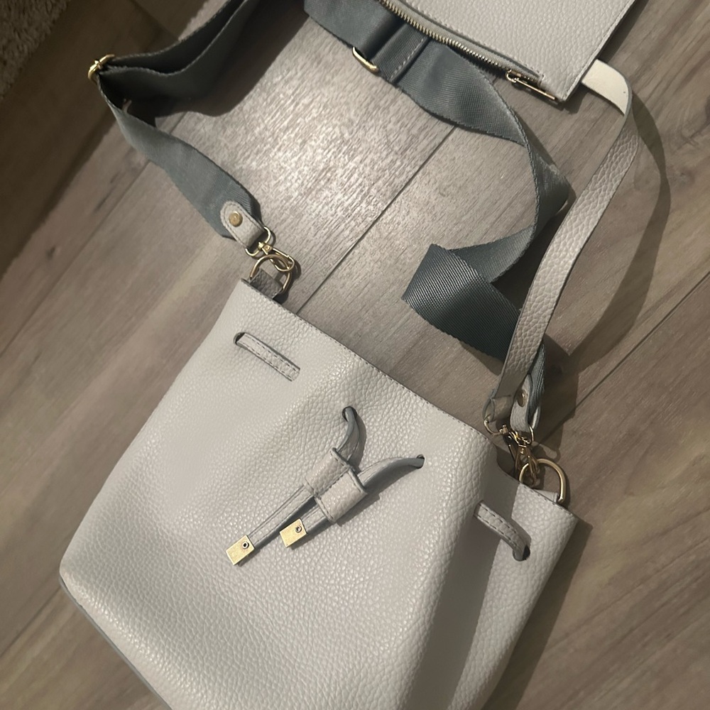 Leather bag